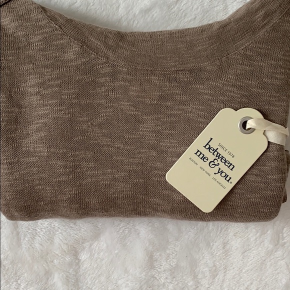 BNWT -“BETWEEN YOU AND ME” TAUPE OVERSIZED SWEATER - Picture 8 of 8
